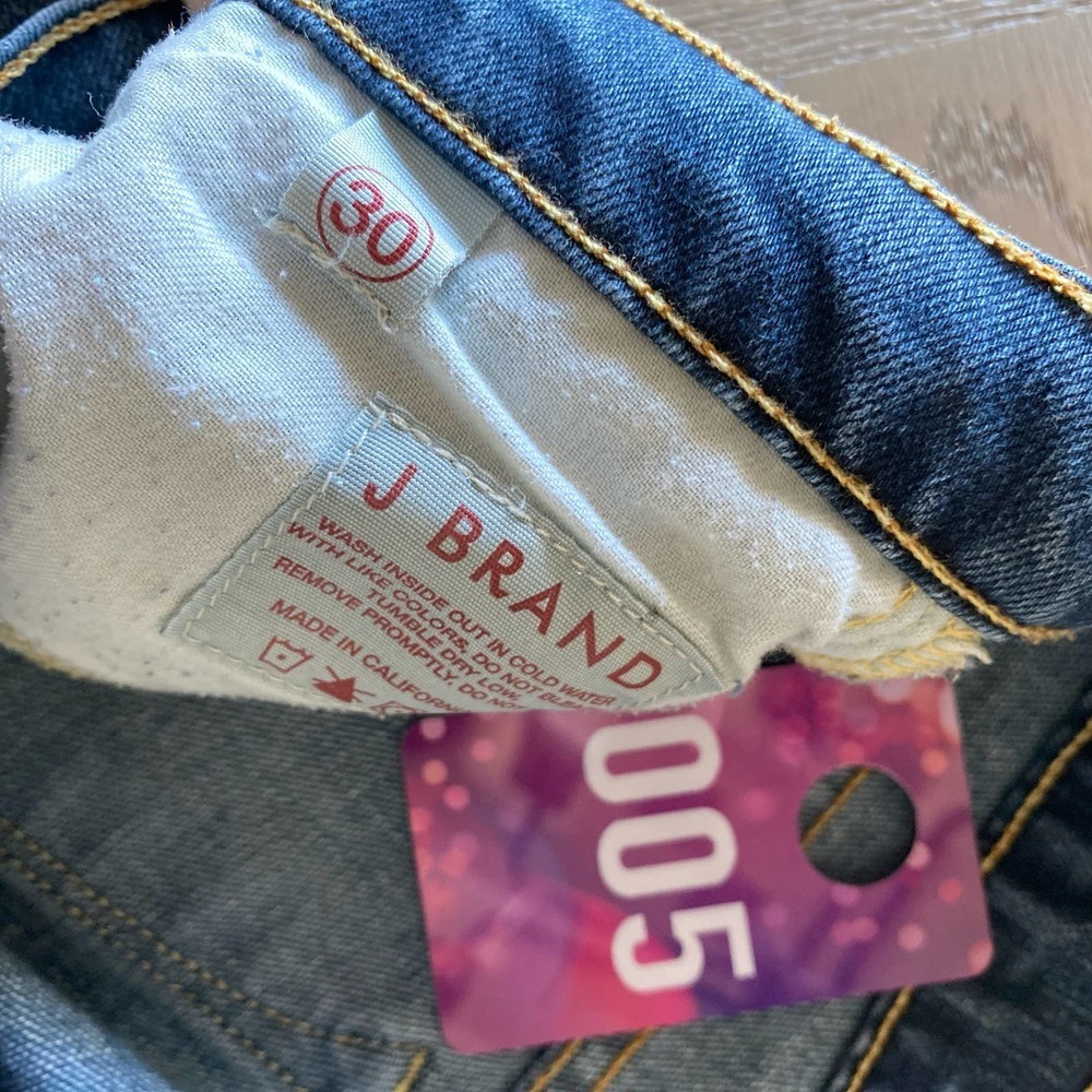 J BRAND JEANS Mid-rise Bootcut Style #8502U324, size 30 - Picture 7 of 13
